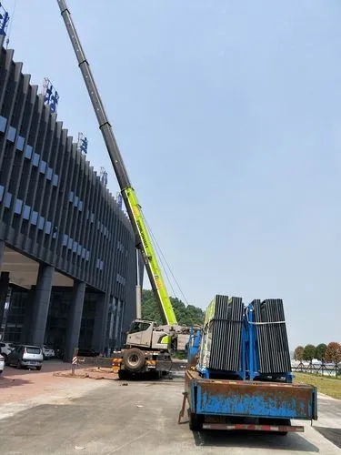 六合吊装大玻璃